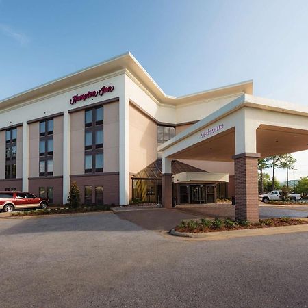 Hampton Inn Meridian Bagian luar foto